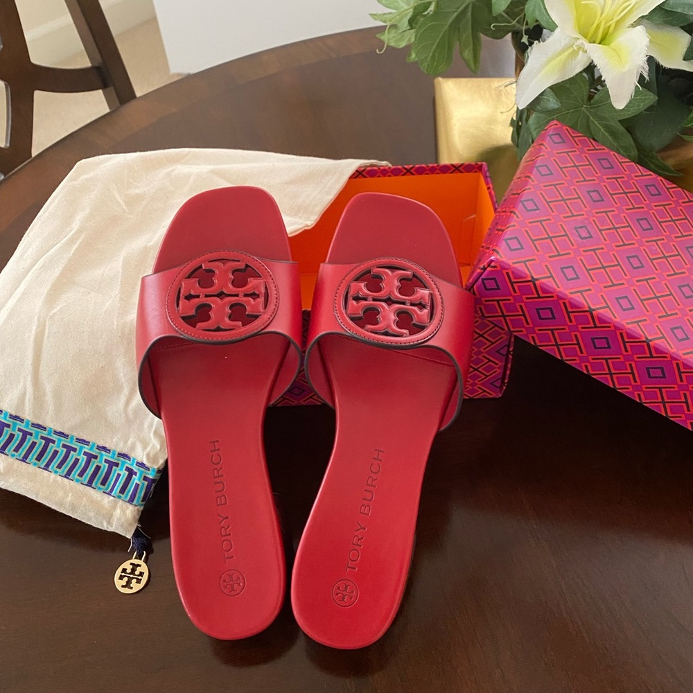 Brand new Tory Burch red sandals -
